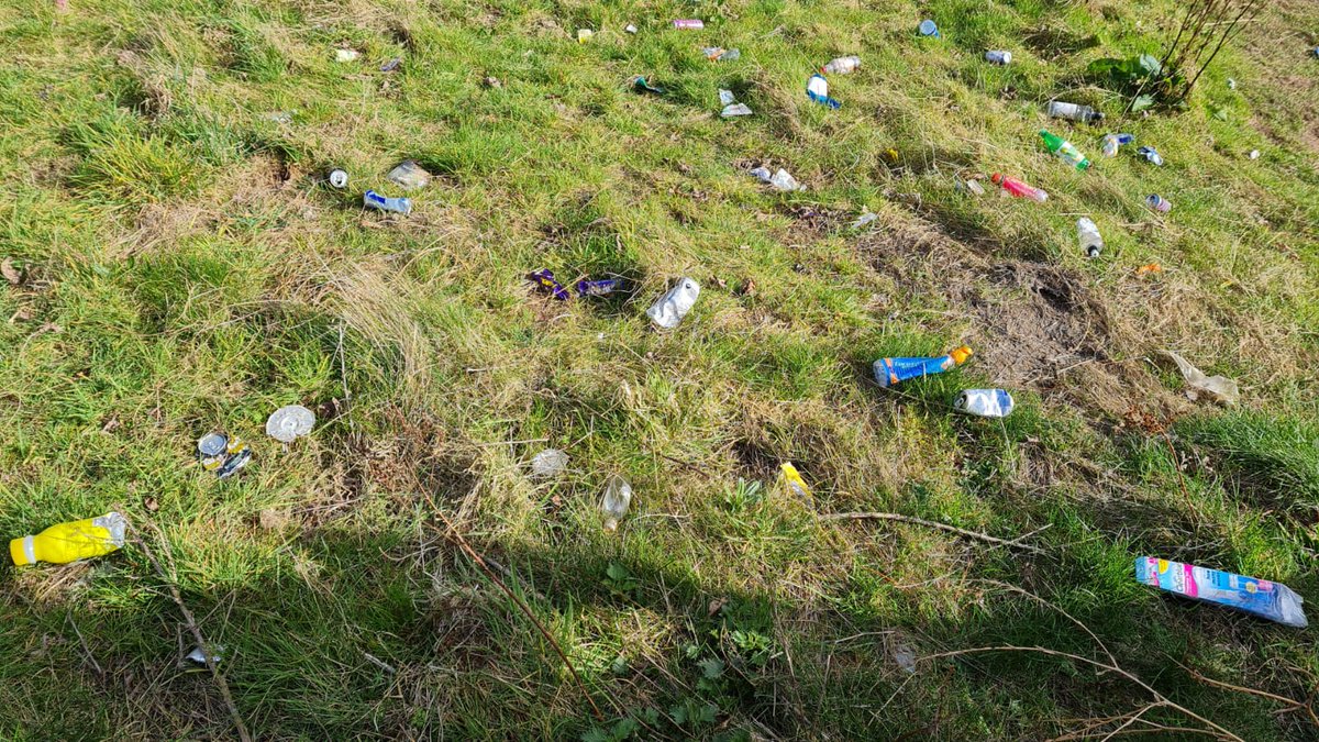 merseygateway's tweet photo. Please don't drop litter - take it home with you. Protect the environment you live in! #takeyourlitterhome #respectyourenvironment #lookafterwhereyoulive https://t.co/XQq2pDH3KX
