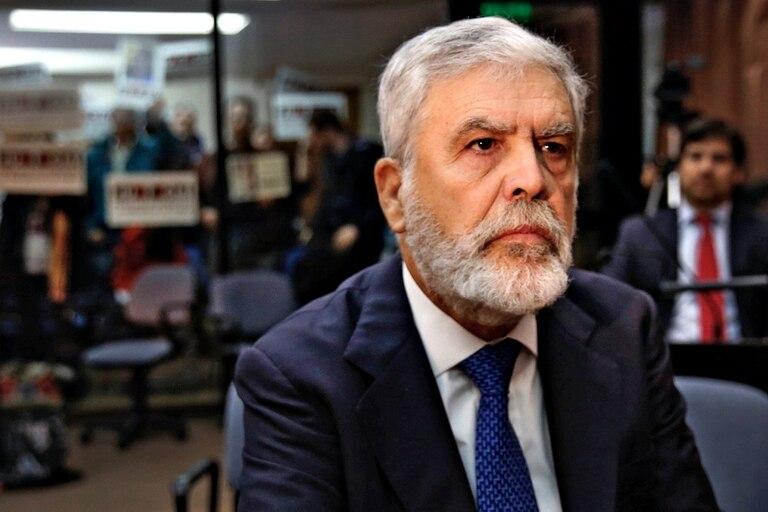 LaGacetaTucuman's tweet image. Once: rechazan un recurso de #JulioDeVido, confirmando así la condena dlvr.it/RwMP57