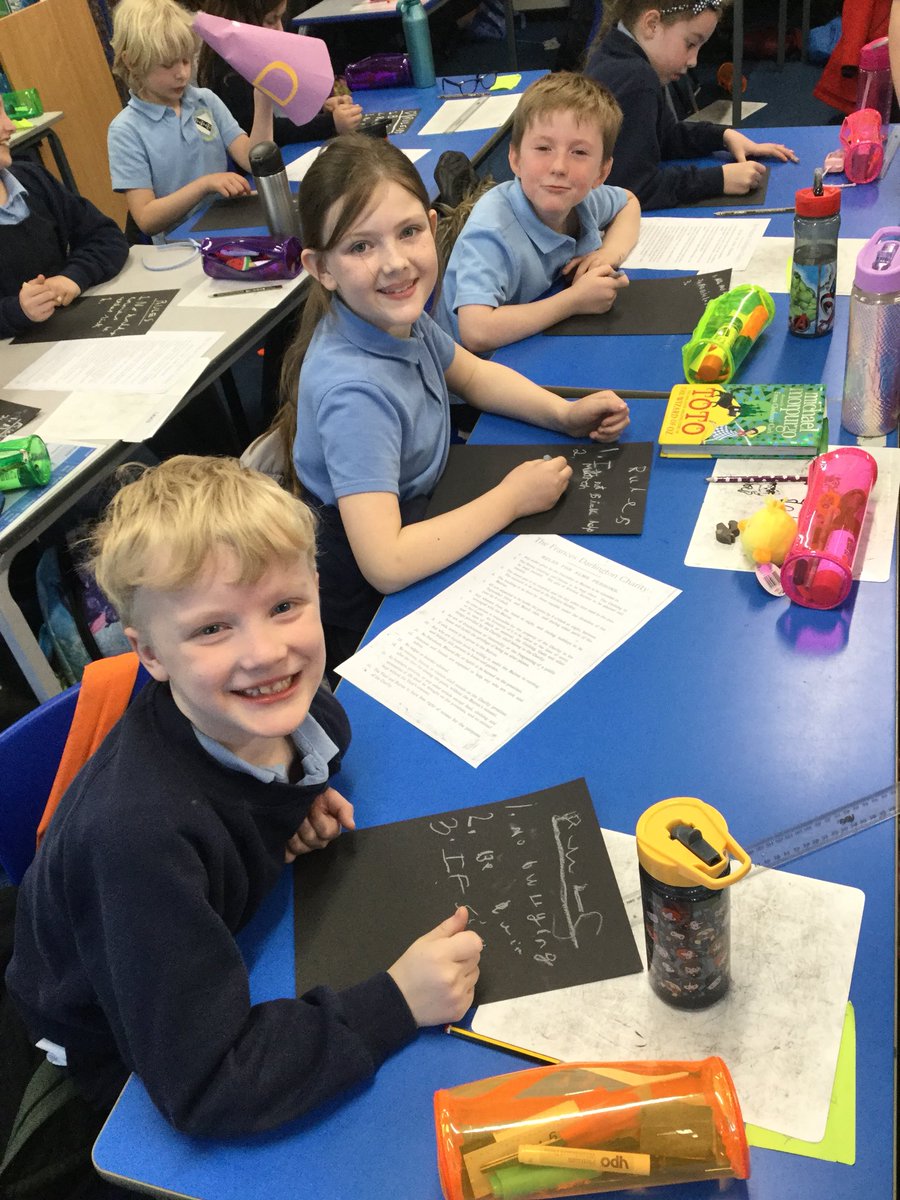 CCCRPrimary's tweet photo. This afternoon, Year 3 travelled back in time to a Victorian classroom and learnt about the Almshouses #superstrict #SILENCE #CCCRhistory https://t.co/UdjGPFKIgs