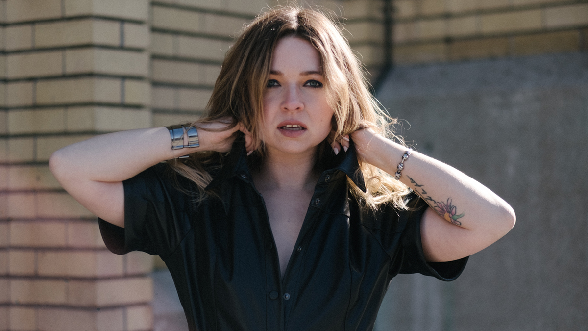 andeeofficial's tweet photo. Going live on Instagram at midnight to celebrate the album release.⁣
⁣
Je fais un direct sur Insta ce soir à minuit pour célébrer la sortie de l’album.

#OnePlusOneEqualsUs https://t.co/iGdceBZmJG
