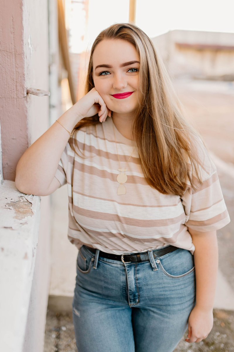ColumbiaHigh1's tweet photo. Congratulations to Jade Thompson for being named STAR STUDENT for the 2020-2021 school year! #CATS4LIFE 💙💛 https://t.co/x09X0vNPkT