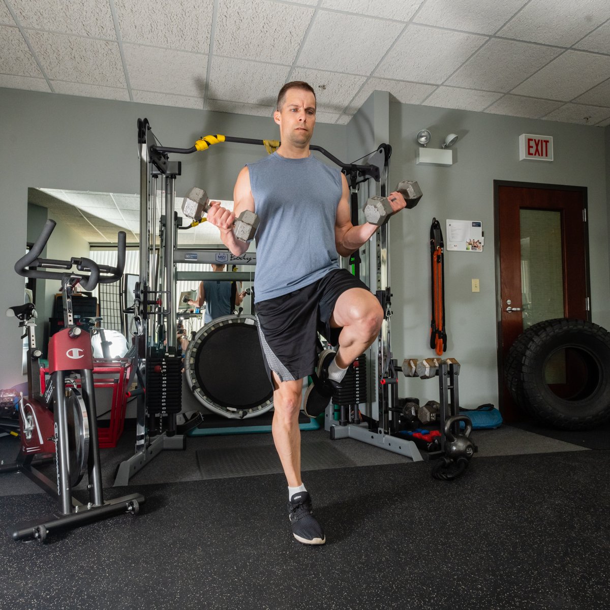 MZJFitness's tweet photo. It's not about reps, it's about doing it right. I'll teach you the proper technique so you get the most out of every exercise you do. #chicagopersonaltraining #chicagotrainer #chicagofitness #trainchicago #fitness #workout #healthy #healthytalk https://t.co/OudbZpn0Vj