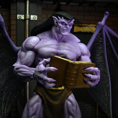 BigBadToyStore's tweet photo. The time of the #Gargoyles has come again! Arguably the best gothic cartoon of the #1990s, Gargoyles followed an ancient clan of gargoyles. The leader #Goliath, joins the #Ultimate line as an 8" action figure, with a wingspan of 16 inches! https://t.co/kWbHerJUcD #NECA #bbts https://t.co/ywOY7wZNoC