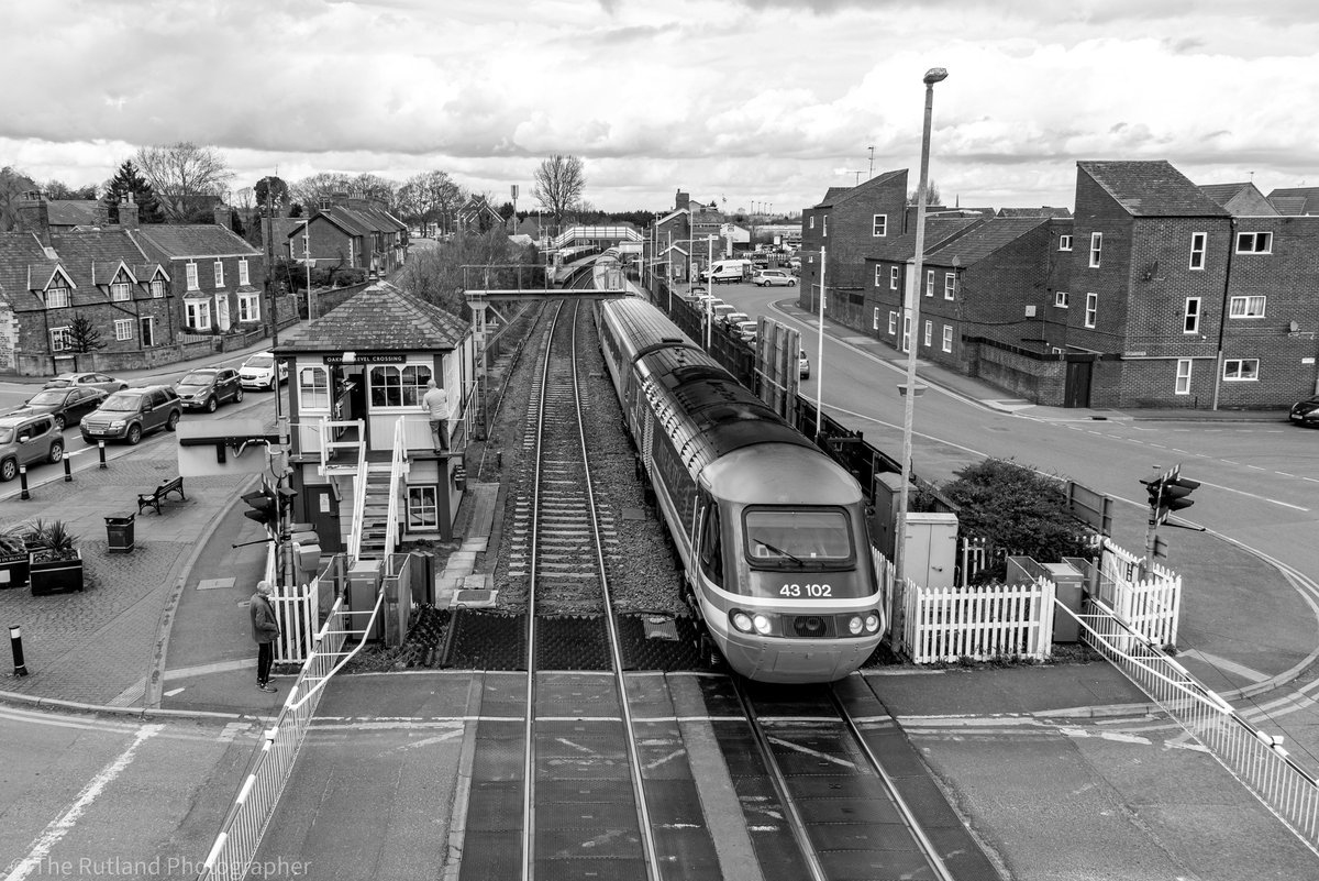 iainw_802's tweet image. todays #yesemr @EastMidRailway  #43102 at #Oakham @weareEMR  gonna miss seeing these true icons pass here! #rutland
