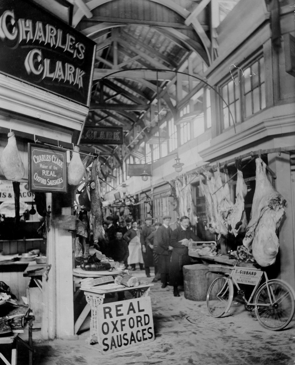 CoveredMarketOx's tweet photo. Today marks the 250th anniversary since we were first established back on 28 March 1771🙌

Today we feature more than 60 traders selling fresh produce, gifts, fashion, flowers and jewellery, and provides a unique showcase for the very best in local crafts, food and drink.🐟💐🎁 https://t.co/cwTp5wp0T6