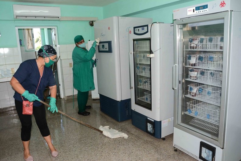 El Hospital Clínico Quirúrgico Docente Amalia Simoni ha atendido a cerca de 3 000 pacientes avileños y camagüeyanos desde que se confirmaron los primeros contagiados de #COVID19 en #Cuba en marzo de 2020 adelante.cu/index.php/es/n…
#CubaSalva #Camagüey