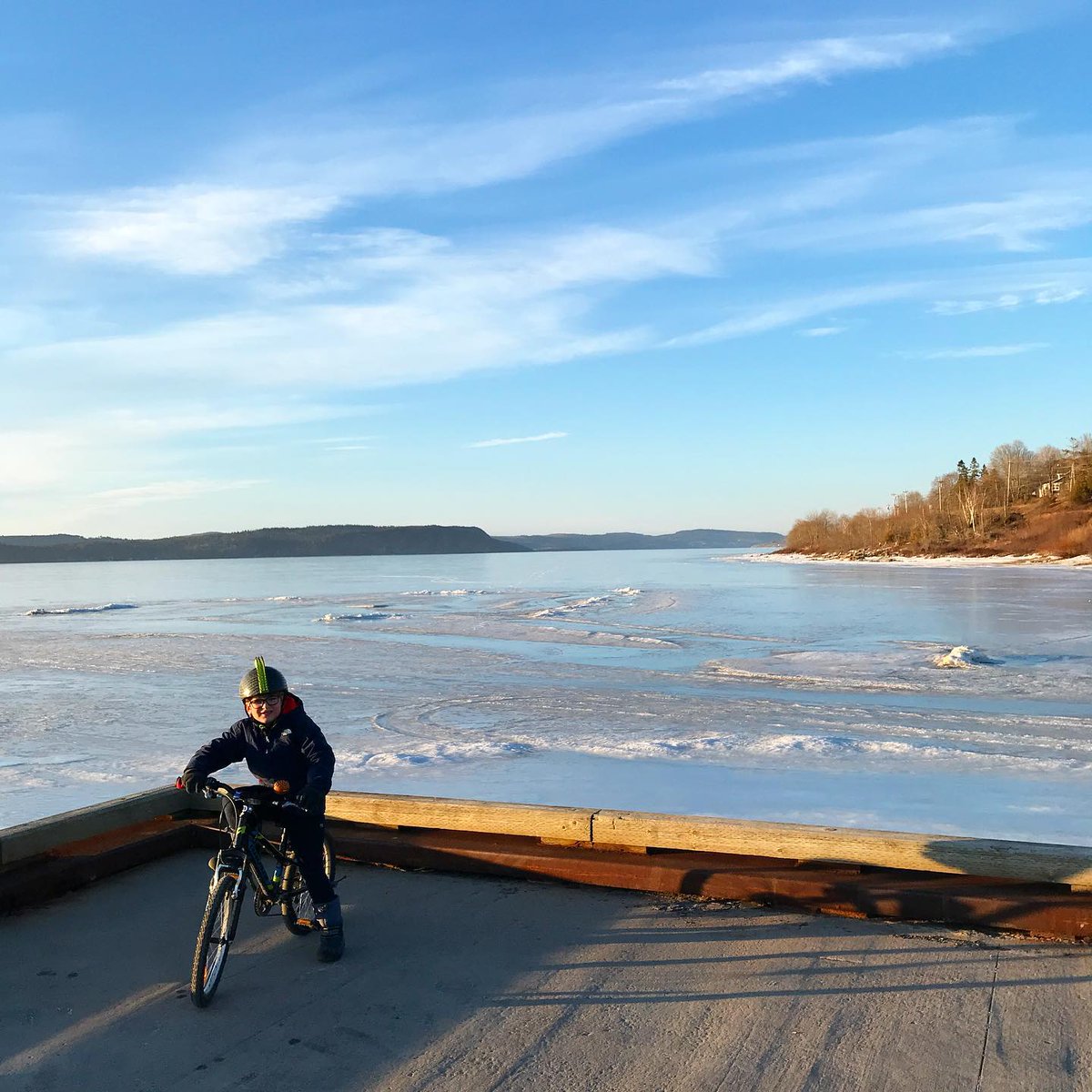 jamesmullinger's tweet image. It was a beautiful evening for a bike ride. Spring is here! #renforthwharf #renforth #rothesay #newbrunswick #explorenb @destinationnb

📸 instagram.com/p/CM2SZtMpmOX/ via tweet.photo