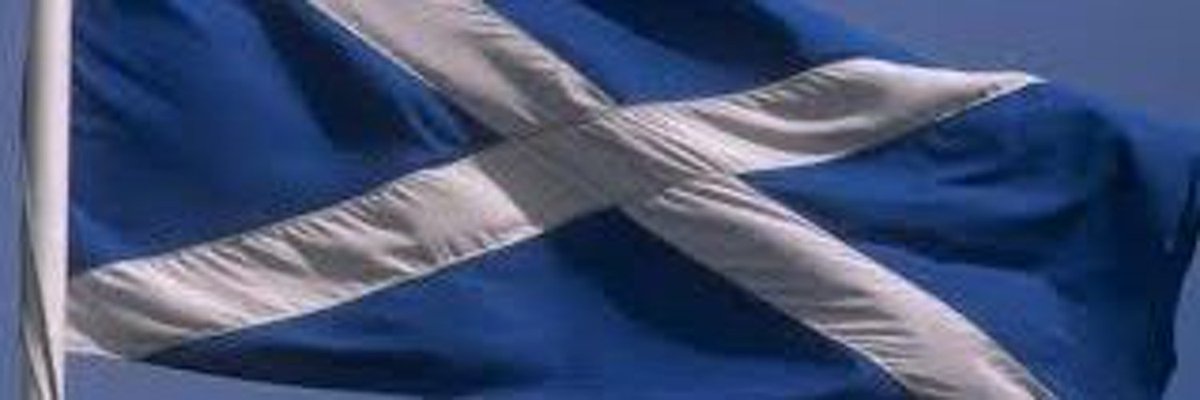 MoiraFeldman's tweet photo. THIS is the flag of my country, the soon to become #ndependent #Scotland . I will never fly your vastly inferior, representation of butchery &amp; persecution,  #butchersapron @BorisJohnson https://t.co/spgfDxb8Bw