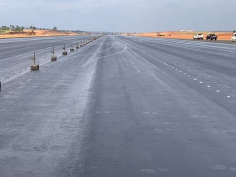EmehBlaiz's tweet photo. Behold The First Phase of The Anambra State International Cargo Passenger Airport situated at Umueri, Anambra East LGA. Gov Willie Obiano's @WillieMObiano lasting legacy. #ObianoEffect #AnambraAirport https://t.co/BPrI8rGyLg