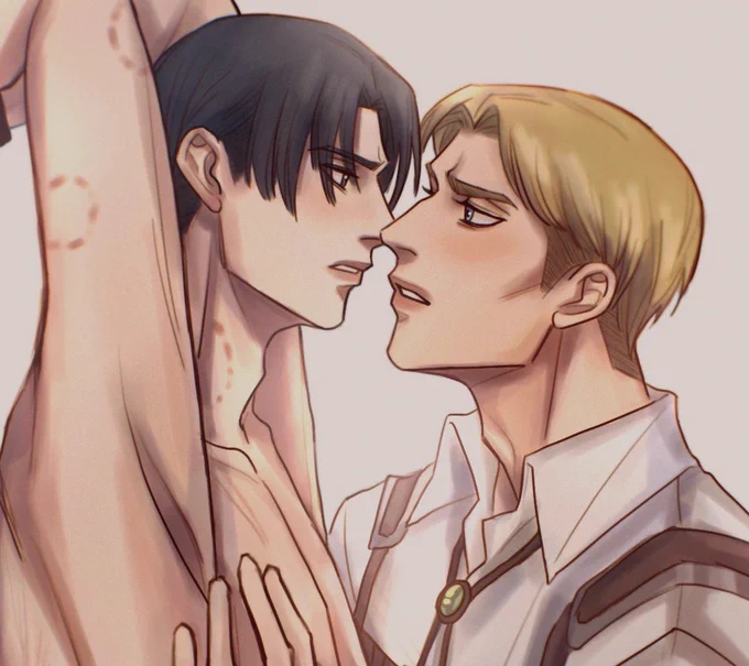 erwin has sharp teeth  

#eruri #エルリ #erwinsmith #leviackerman #進撃の巨人 