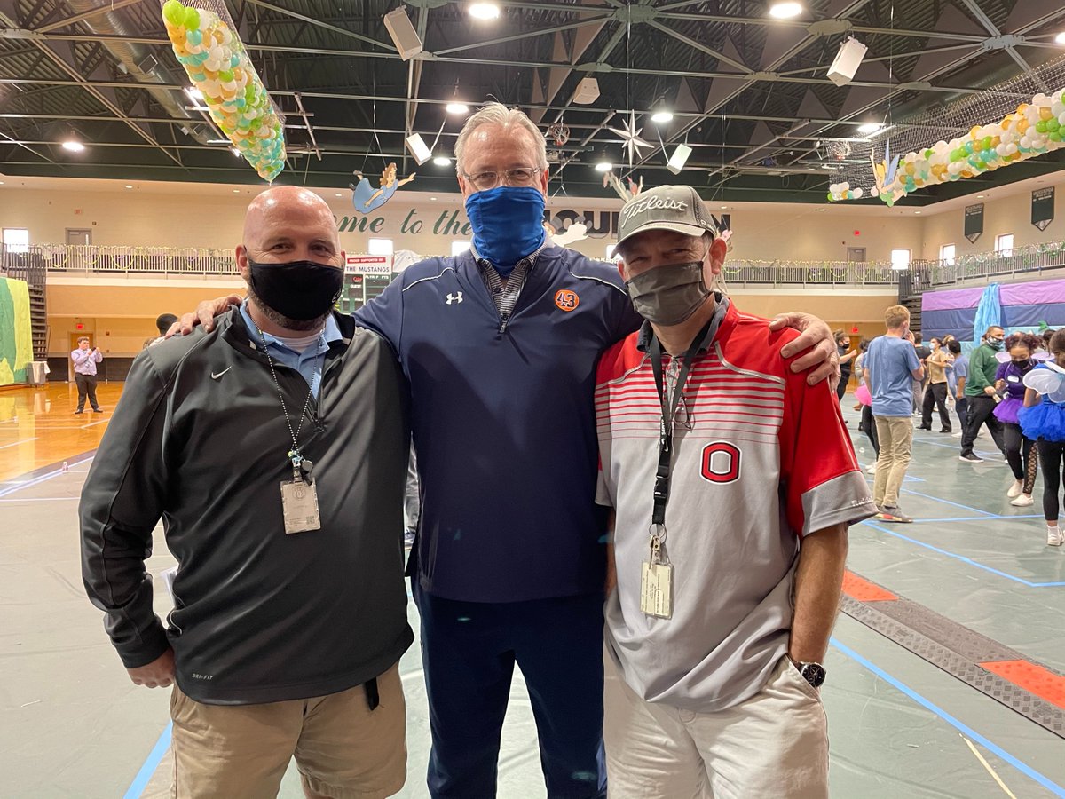 lutzie43's tweet photo. The Lutzie 43 Foundation and Ed Voyles Kia are proud to support the Cobb County School District's Adapted Physical Education Program!

Check out picture from this year's virtual and in-person dance! https://t.co/JNAFsmIMKg