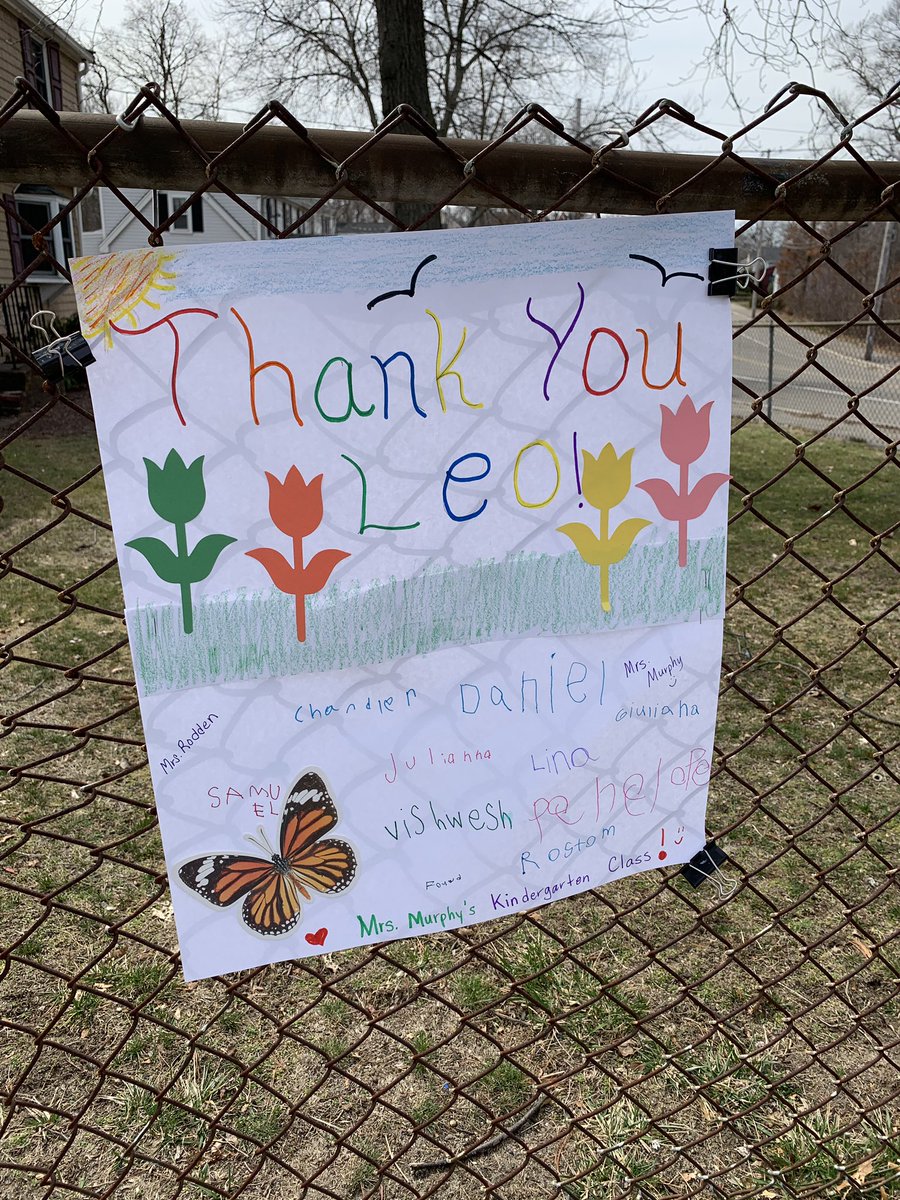 SeachPrincipal's tweet photo. Celebrating Crossing guard appreciation day with Leo.#seachroars https://t.co/LFJK2bQsYQ