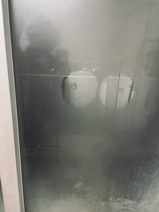 すけべな熱気で窓が結露しちゃった 🤤💕 https://t.co/cRqPMTDksz