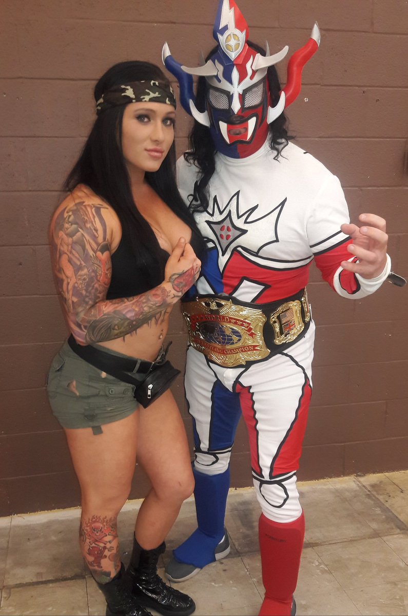 UltraLiger's tweet photo. Happy Birthday to @ringofhonor's, #MariaManic ๐ Enjoy your day. :) https://t.co/bZnvn2n7cu