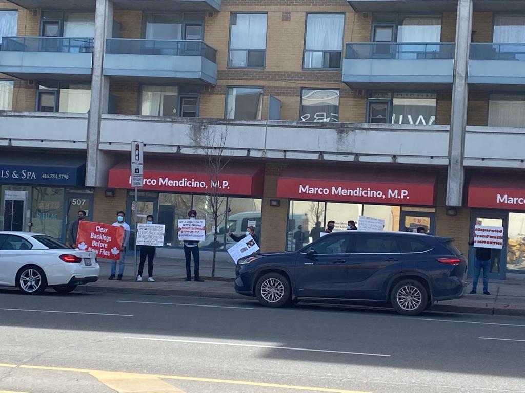 CharanishS's tweet photo. @marcomendicino @CitImmCanada @JustinTrudeau This is what happening outside your office. Do you care resolve our issues? We are separated frm more than a YEAR. Start working on the files stuck in #CPCMississauga #prioritizefamilysponsorship @jasrajshallan @erinotoole @CBCToronto https://t.co/fpeXTgTKFR