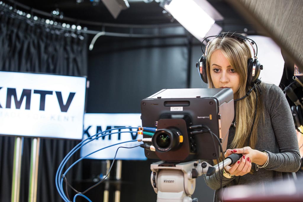 UniKent's tweet photo. If you'd like to study Journalism at university then don't miss tomorrow's 4pm webinar. You'll learn about our professionally accredited programmes, our on campus TV station and our expert academics.
4pm tomorrow: https://t.co/YP4oB0WGJF
#UniversityOfKent #StudyJournalism https://t.co/T2GfC1FOVp