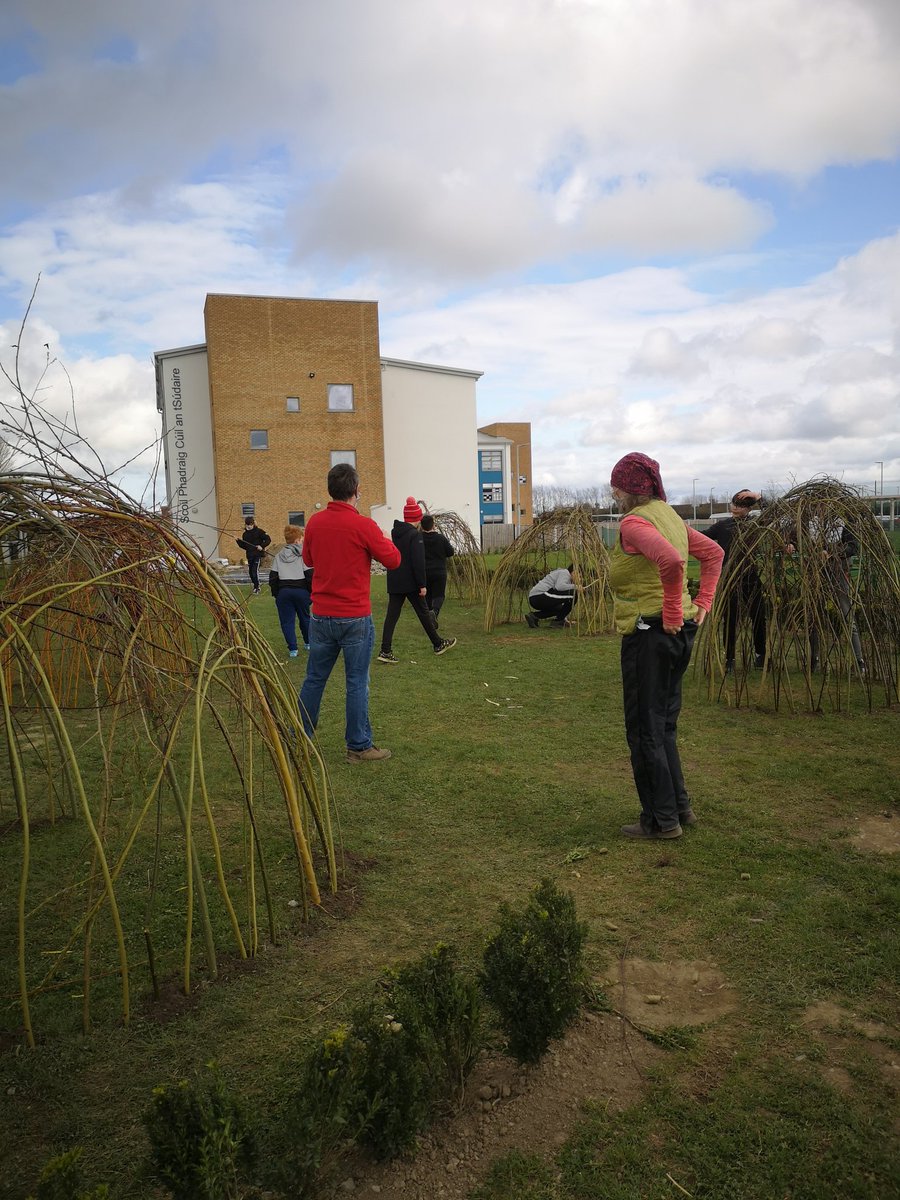 scoil_an's tweet photo. What a way to mark #NationalTreeWeek2021. The 6th class worked with willow artist Beth Murphy of Willow Wonder to plant and create five live willow huts for our Wild Willow Woodland. Great day of fun and creativity in the outdoors #outdoorlearningireland https://t.co/ZTn5QgPW55