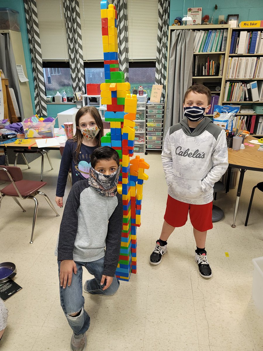 SuperB_ees's tweet photo. #recessfun #buildingtowersatschool #2ndgraderocks @EES_Mustangs https://t.co/qkvnHZXi4J
