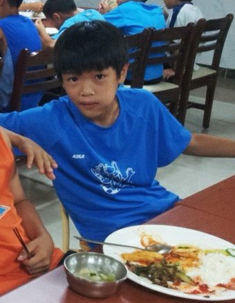 brilliantbearxx's tweet photo. พรีเดบิ้วซองชานห้าวชิบเป๋ง 55555555555555555555555555 https://t.co/PfMfMDu4FY