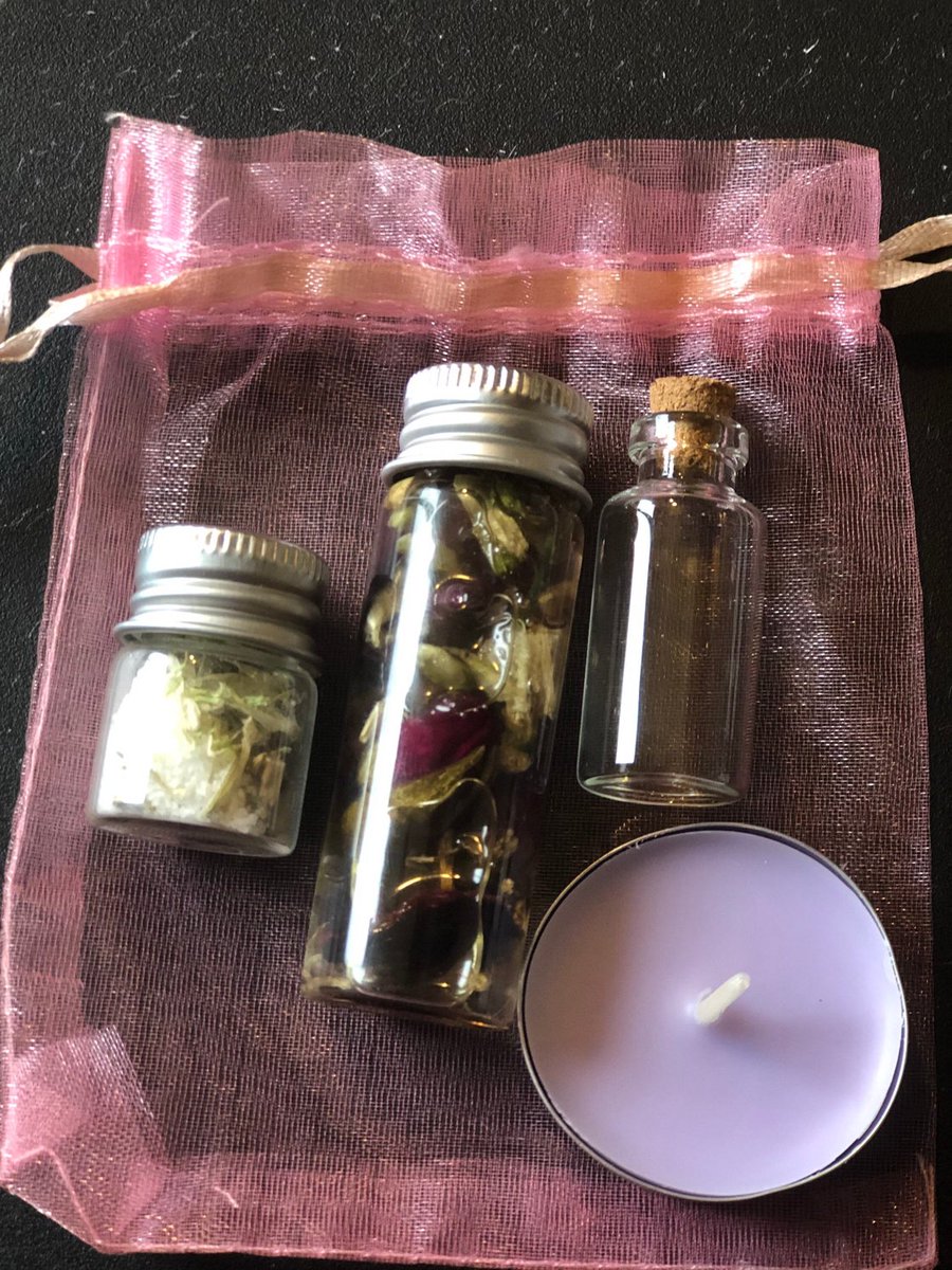 juliemichael82's tweet photo. Excited to share this item from my shop: Mini Love Spell Kit #kits #minispellkit #soulmatespell #lovespell https://t.co/dS2egS8KSZ
#voodoo #hoodoo #witch #pagan #wicca #spellkits https://t.co/0rlY0nLJRZ