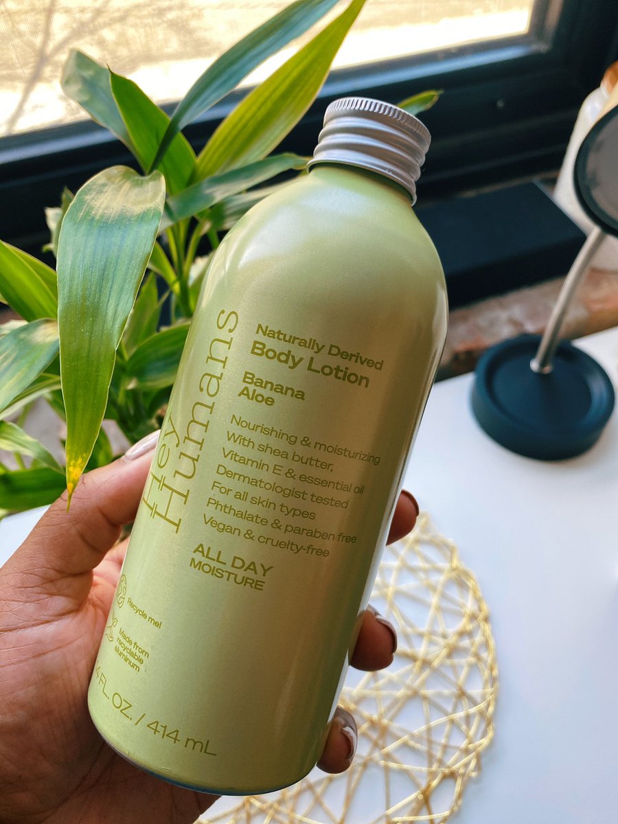 skinclasshero's tweet photo. Been trying out this lotion from @jadapsmith line #HeyHumans + I purely bought it for the scent and the travel friendly packaging. Because the packaging isn’t squeezable at all, I knew the consistency would be runny and it is. This is mostly a lotion for people who hate lotion. https://t.co/foBWRkNU2g