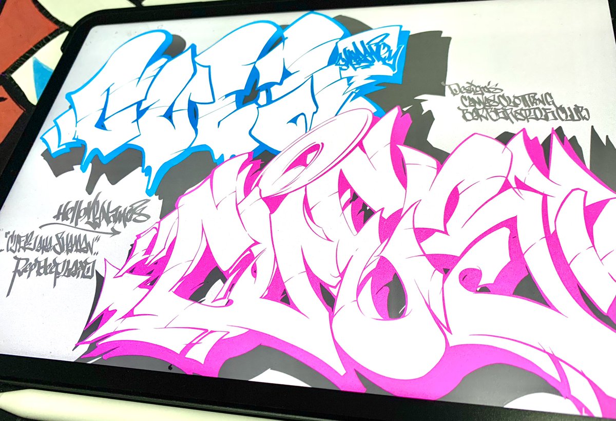 kmtk8891's tweet photo. #illustration 個人で御依頼いただくキャラクターデザインの他graffitiのデザインも承っており〼
デザインさせていただいた物はDEEPLAID INC にて
ステッカー、オリジナルウェア、刺繍など
製作させていただいておりますのでご興味ある方はご相談ください
#sticker #print #刺繍
#DEEPLAID
#CUE8 https://t.co/7flkmEhZF6