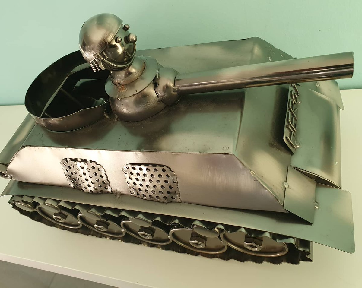 TradingTurner's tweet photo. This quirky tank bottle stand needs a home for only £10! Lovingly hand made. Age unknown. #novelty #collectible #bottlestand #homedecor #mancave #handmade #giftideas https://t.co/yGDZg4JkK7