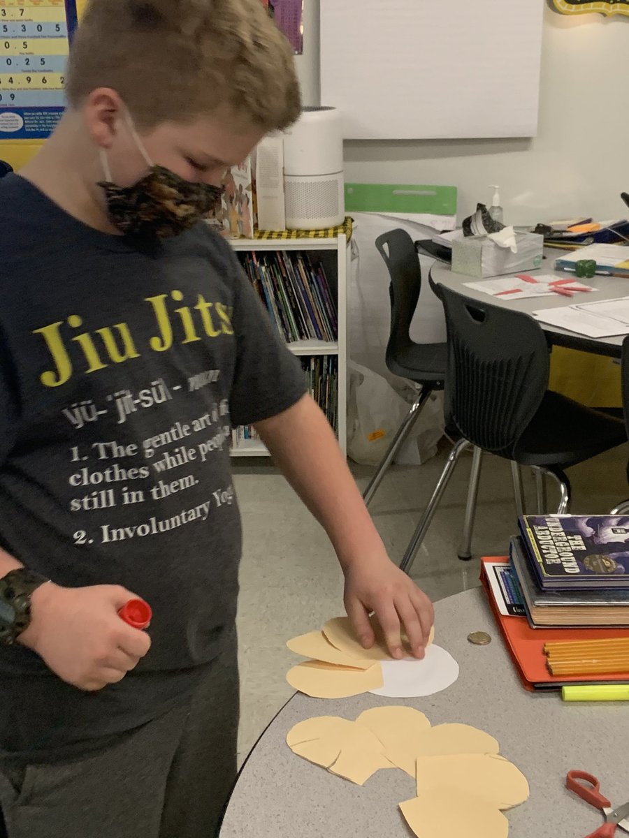 AbbeyUpton's tweet photo. Thursday morning spent in library checkout! We got to see Mrs Criblez (we missed you @MattVillasana ) and then back to work on our new spring bulletin board! Growing readers in #cre216 #CREateReaders #books https://t.co/mQdYs1hgP6