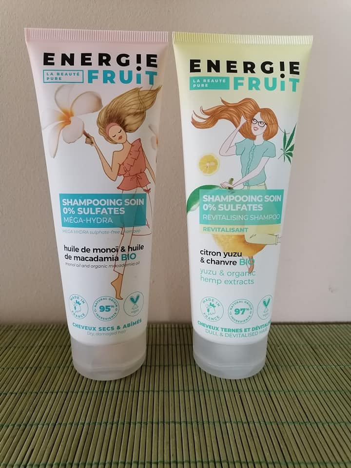 Moreau19677030's tweet photo. 🌸ENERGIE FRUIT🌸
🌸Shampooing Soin Hydratation🌸
🌸Monoï & Huile de Macadamia Bio🌸
🌸Soin Démêlant Revitalisant 🌸
🌸Citron Yuzu & Huile de Chanvre bio🌸
Note yuka 86/100
#shampooing #energiefruit #soin #labeautepure #citronyuzu #chanvrebio #huiledemonoi https://t.co/fvYJorW1YH