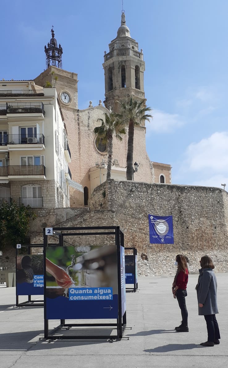 mcgonzalezgi's tweet photo. Avui visitant l'#OperacióAigua a #Sitges. 
Aprofiteu per anar-hi i conscienciar-vos sobre la disponibilitat de l'#Aigua. https://t.co/GDfr921GUS