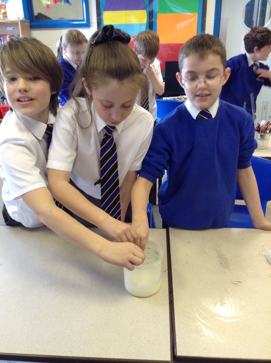 DeltaGreengates's tweet photo. #Year5GG had a great afternoon investigating how materials change! Firstly, we mixed warm milk with vinegar and observed how the liquids separated and created little white solids too! #DeltaScienceLab #Science https://t.co/Ull2S2Z6FA