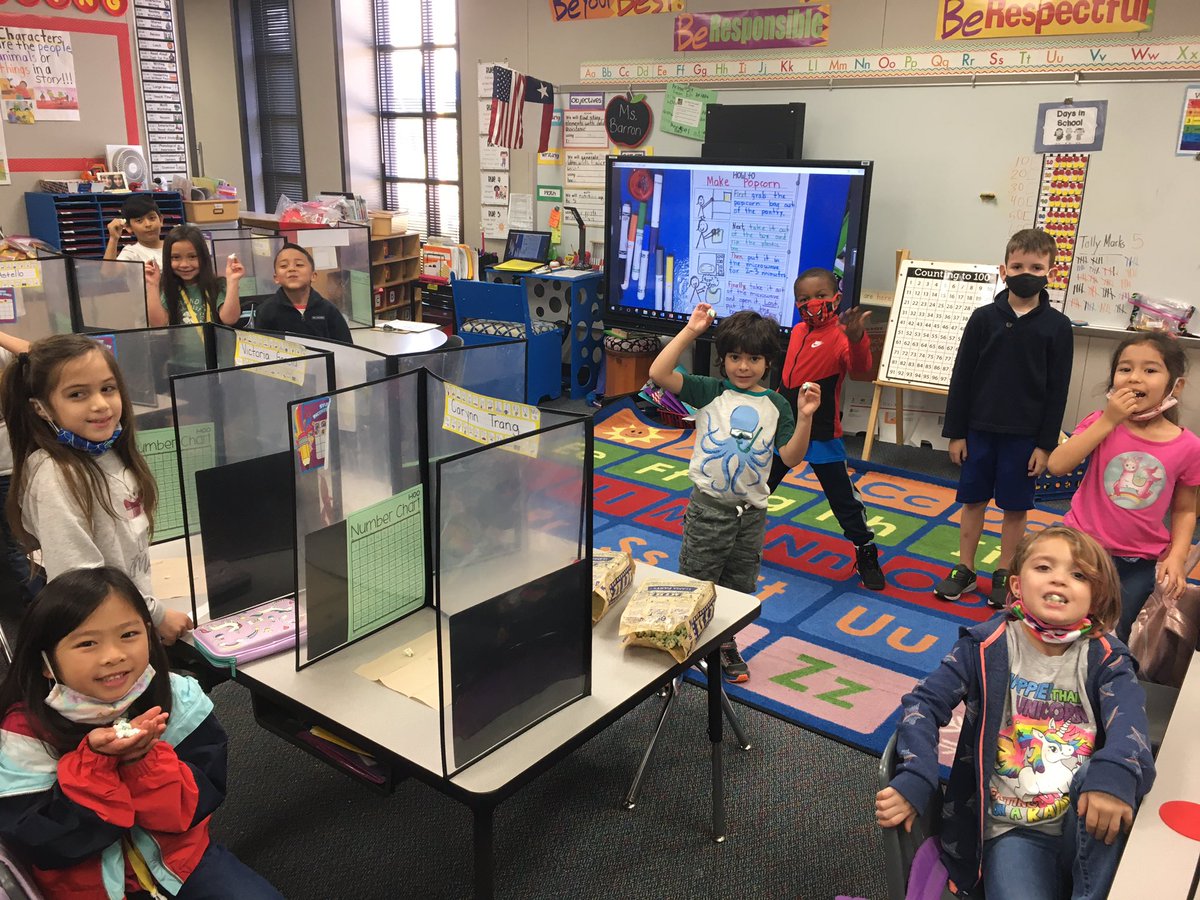 BarronTeaches's tweet photo. I love our βHow Toβ writing unit! My kindergartners loved writing about how to make popcorn πΏ and sunflower & jelly sandwiches π₯ͺ #thursdayvibes #writing #HowTo #popcorn #sunflowerbutter #jelly #kinderisfun #studentengagement #meaningfulwriting https://t.co/tbK3Vwd9xD