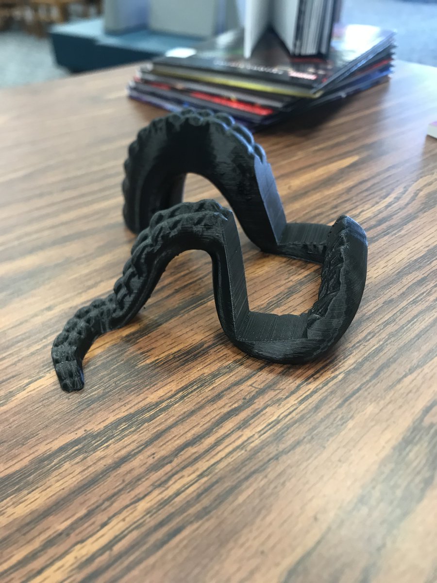 MendezMSLibrary's tweet image. Look what one of our wonderful CTE teachers made! Mrs. Strubhar created this octopus themed bookstand with her 3D printer! She plans to make more to encourage students to inquire more about the 3D printing process while in the library. Thank you, Mrs. Strubhar! @MendezMiddleSch