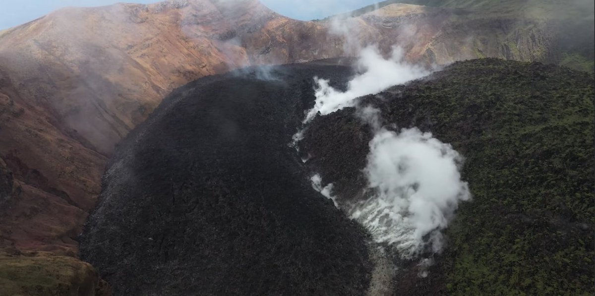 Scientists warn of possible volcano eruption in St Vincent