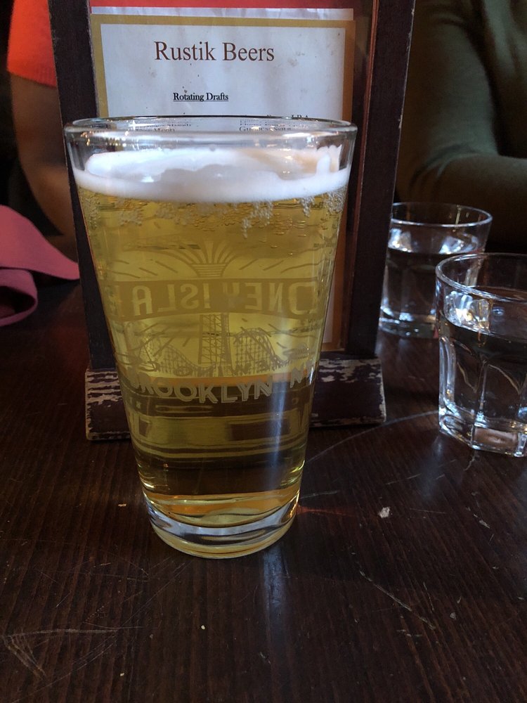 Did you know we serve an Unlimited Dinner Drinks at Rustik? For just $30 with the purchase of an entrée, enjoy unlimited Well Cocktails, Wines, &amp; Draft Beers. Sip back &amp; relax at Rustik Tavern! 🍻🍷🥃  Resy: bit.ly/3e25ojL
*Top shelf not included, 90-minute seating time*