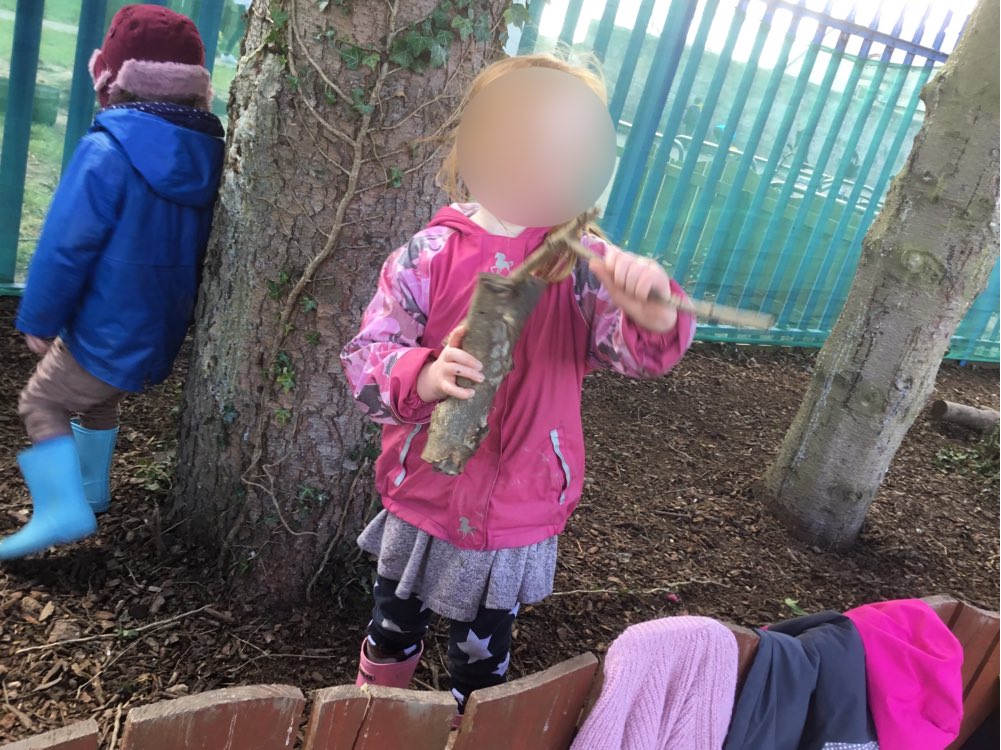 QueensferryELC's tweet photo. A stick a day keeps the mind deep in play...
🌳 🐯 🌳 
#Play #outdoors #TeamELC #ItsNotAStick https://t.co/5rCosWCLtP