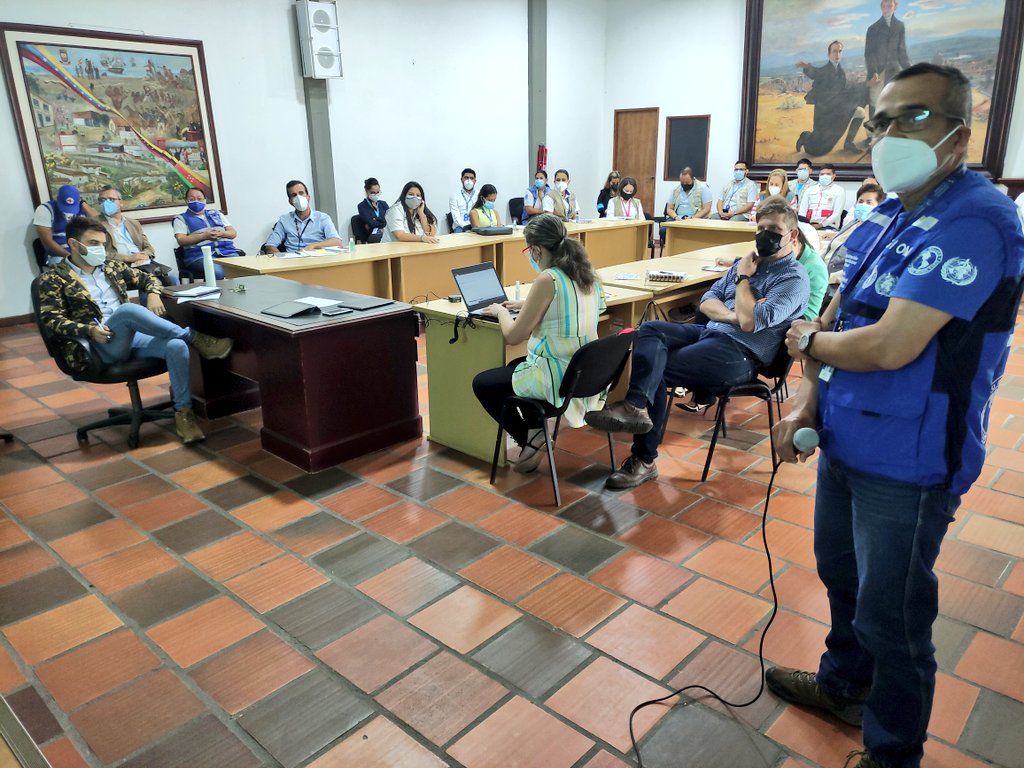 JFloresOlarte's tweet photo. Siguiendo las instrucciones del Protector @FreddyBernal desde la Com. de Relaciones Internacionales de @Juntosxtachira1 mantenemos articulación constante con representantes de las Naciones Unidas, hoy sostuvimos reunión ampliada con 15 socios implementadores de @ONU_es en Táchira https://t.co/uoAldm1zLy