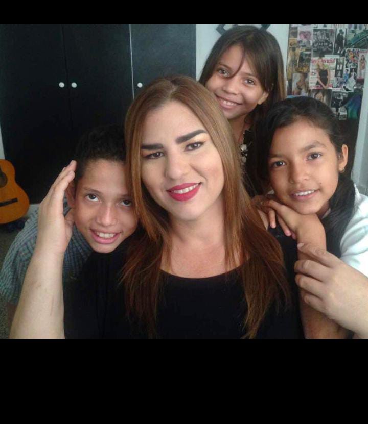 malufaria999's tweet photo. Mis amores bellos, sean muy bendecidos. Por favor apoyen esta campaña por una prima muy querida, excelente madre y maravilloso ser de amor incondicional. Gracias por su apoyo 🙏 https://t.co/X96iVJKLUr