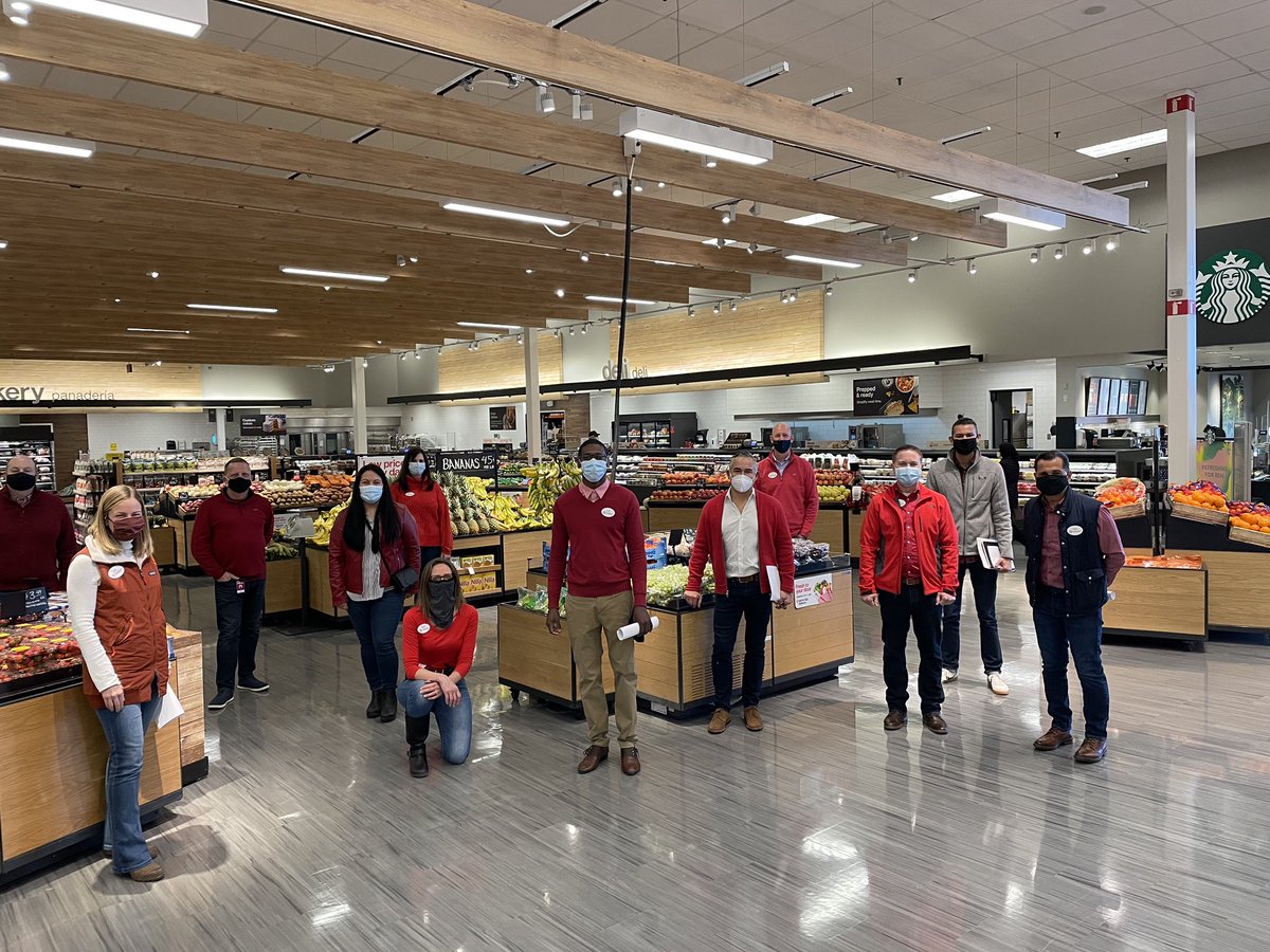 Thank you for the amazing visit with our Food &amp; Beverage leadership team! #Target. <a href="/A_Leigh_/">AV</a> <a href="/probst_amy/">Amy Probst</a> @yanko_william @LeoGreenT0834 <a href="/Jeff_DeMoss/">Jeff DeMoss</a>