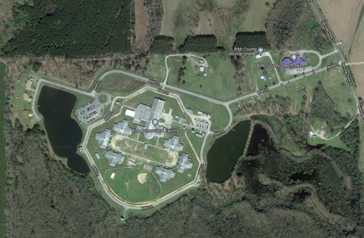 Jake Thompson's tweet "Looks like this tornado near Brent, AL just