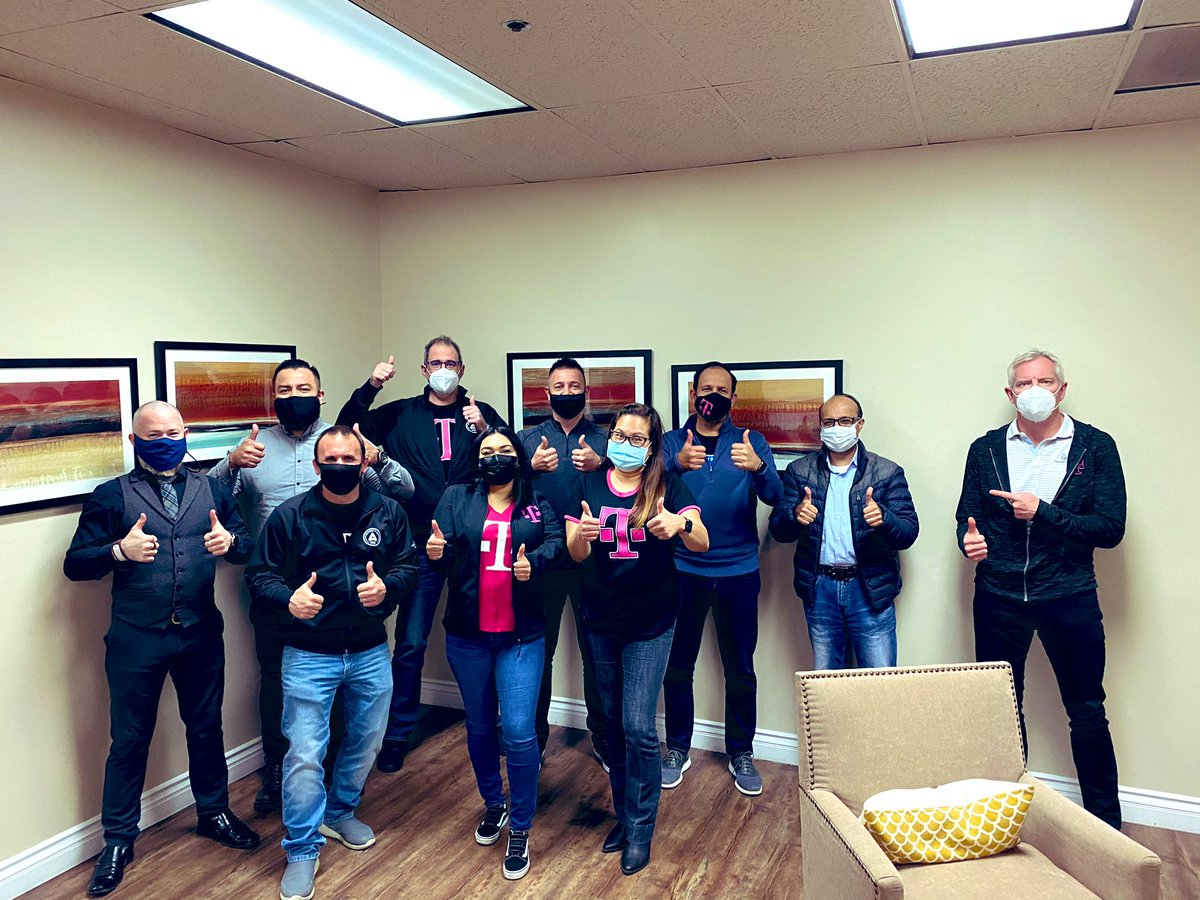 Couldn’t help but take our signature #thumbsup pic with the West Coast DMs and <a href="/Arch_Telecom/">Arch Telecom | Employee Owned</a> executives. 👍