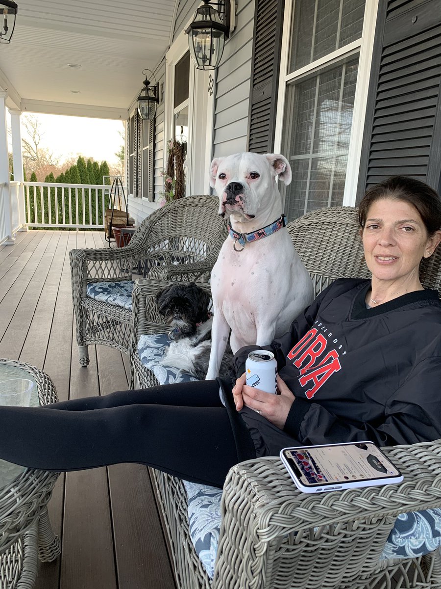 PapaliaMeier's tweet photo. #wmyst hanging on the porch chilling with some of my favorites ! https://t.co/1ZQ2dkZPPc