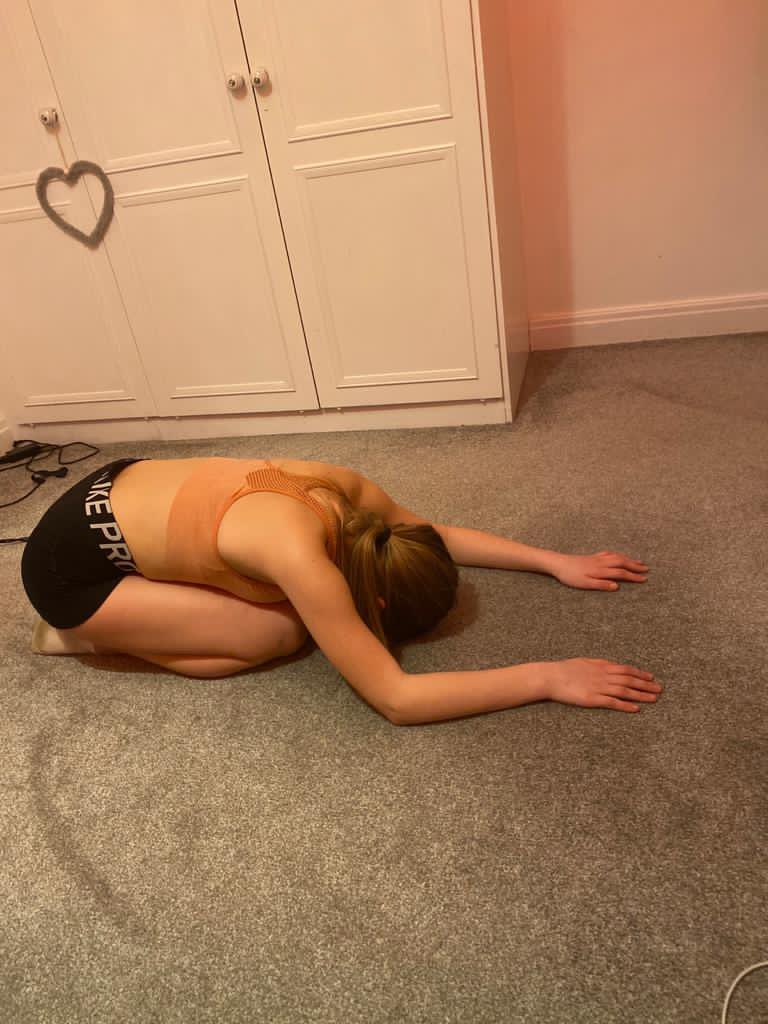 jessicanetball's tweet photo. @RVNC_ #alphabetchallege #beawinterfriend @LancsSatellite @BeAWinterFriend @ActiveLancs @LancSchoolGames Y = Yoga https://t.co/WVxzW2spfX