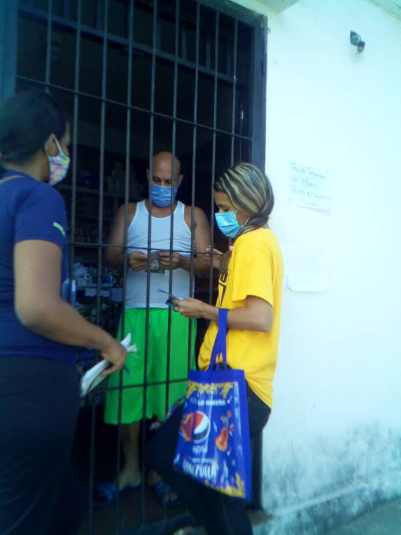 PJ_EdoMiranda's tweet photo. @Pr1meroJusticia es un partido democrático y es por ello que recorremos cada rincon de nuestra #Miranda profunda conversando con los vecinos acerca de la importancia de tener condiciones para elegir a los gobernantes de una manera justa y transparente
#mirandaexigecondiciones https://t.co/yqLN63Nij4