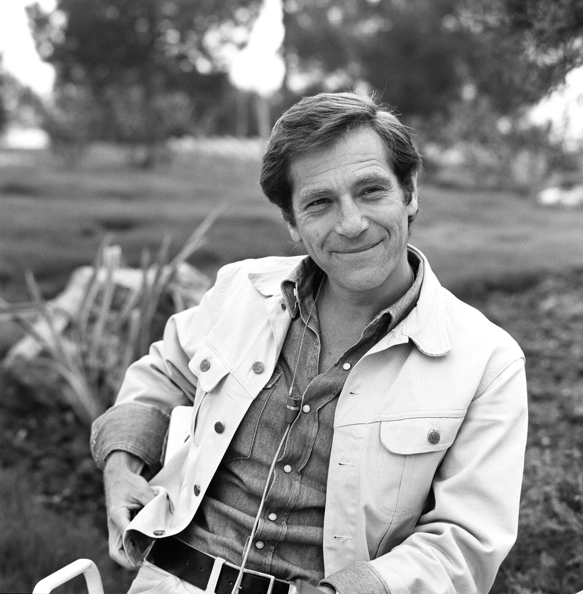 Listlatan's tweet photo. #RIPGeorgeSegal &amp; #RIPJessicaWalter. Two actors who never seemed to stop and always seem to enjoy their work, which came through on screen. It was, and always will be, a privilege to enjoy their work. cheers~ https://t.co/dMbzHs1fRL