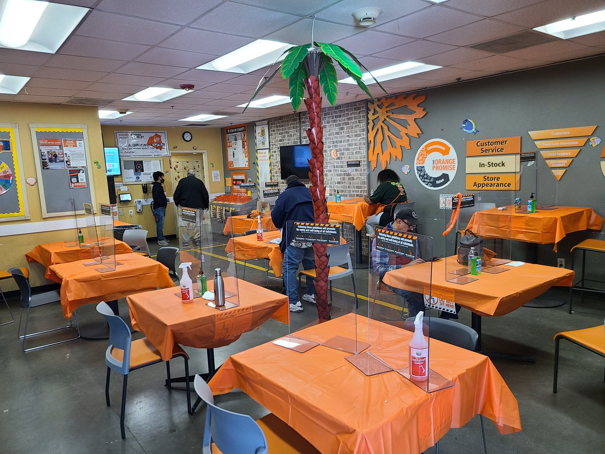 Day 1 of Success Sharing is in full effect! Thank you to the employee committee for setting everything up! #successsharing #pacnorthproud <a href="/sean_john5/">Sean Johns</a> <a href="/twylaroberson17/">twyla roberson</a> @MiguelS07665812