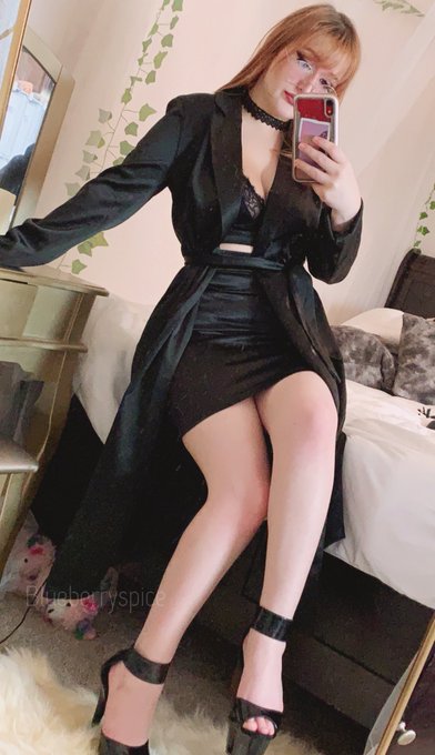 Recording content 🎥🎥 https://t.co/2rIz4a2PAY