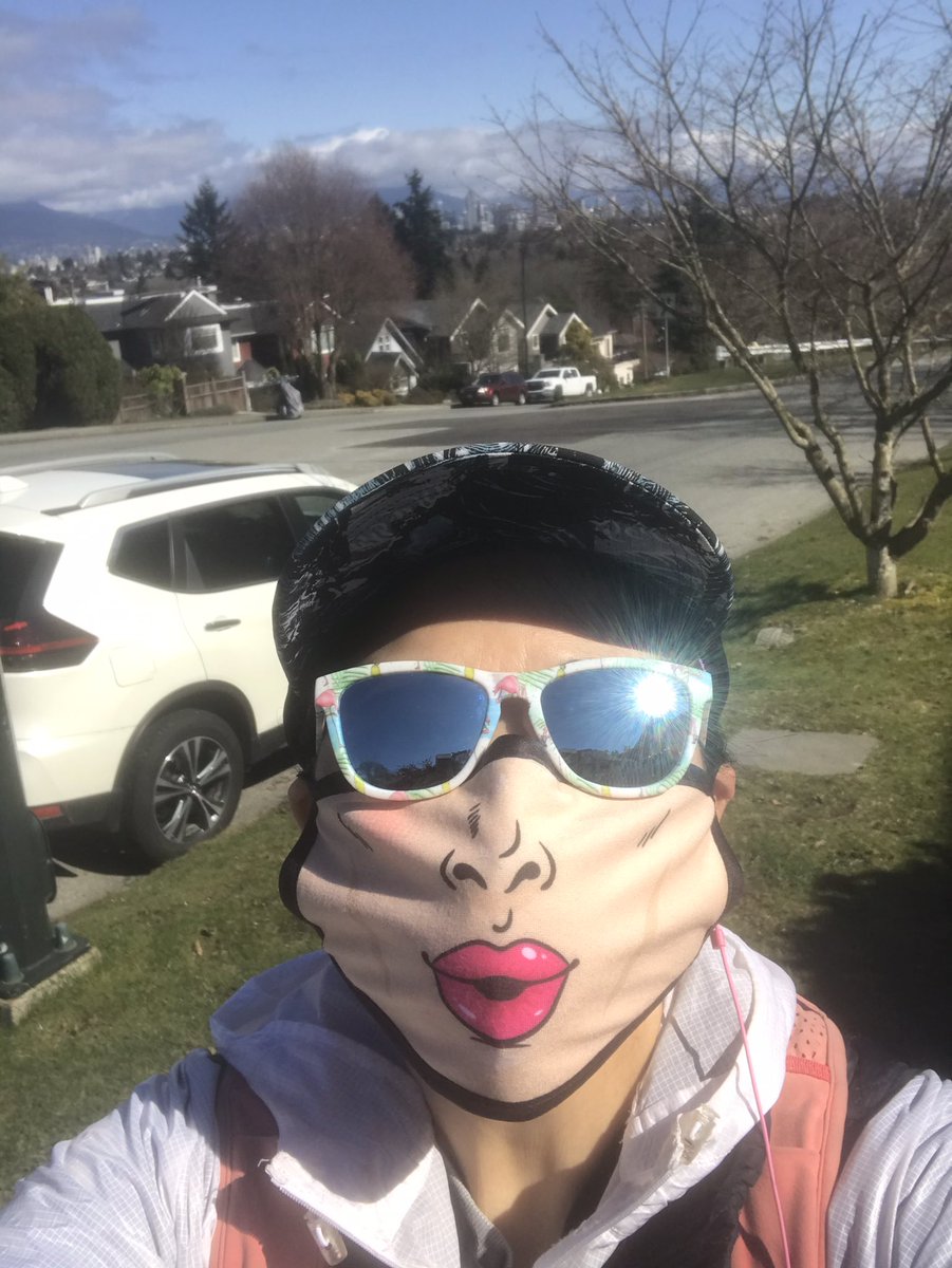 debrakato's tweet photo. Another super sunny chilly 7K virtual Dash for Dogs 2021 run to Dunbar &amp; back, running into Stephanie along the way!
#vancouverrunner #vancouver #thesweatlife #westvanruncrew #kitsilanorunner #virtualdashfordogs #bcalbertaguidedogs #rungo #doublemasked https://t.co/9xIcsiQCM6