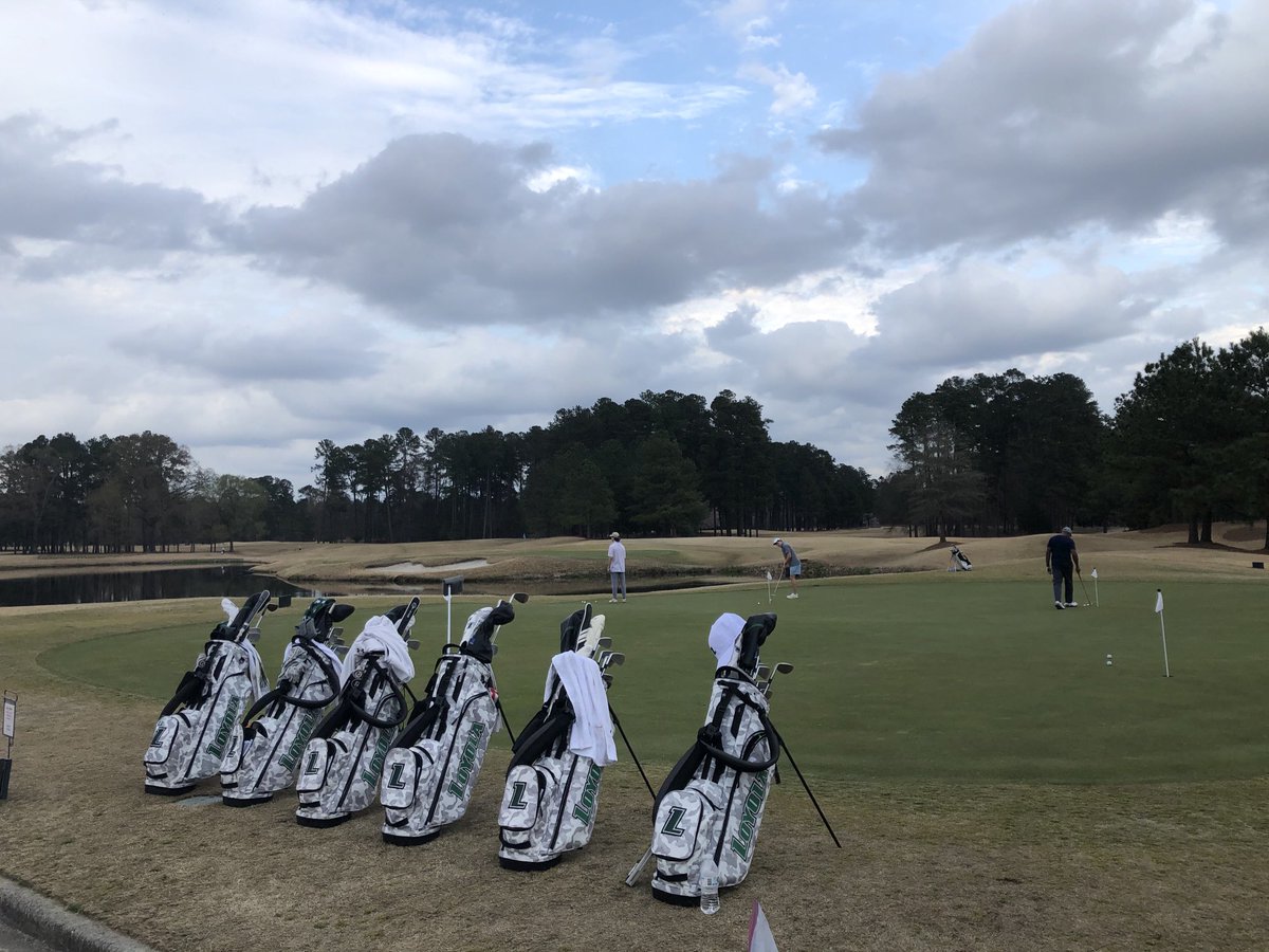 Loyola Golf tweet media