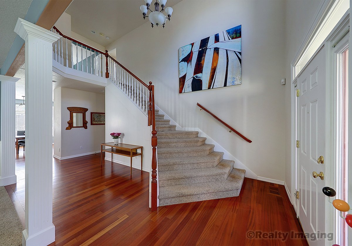 christianfriese's tweet photo. New listing in #bonnyslope! 4 beds, 2.5 baths, 2493 SF, $649,900 https://t.co/EtURATM5OX #pdxrealestate #newlisting #forsale #pdx #SunsetHigh https://t.co/Xt4xcXkESV